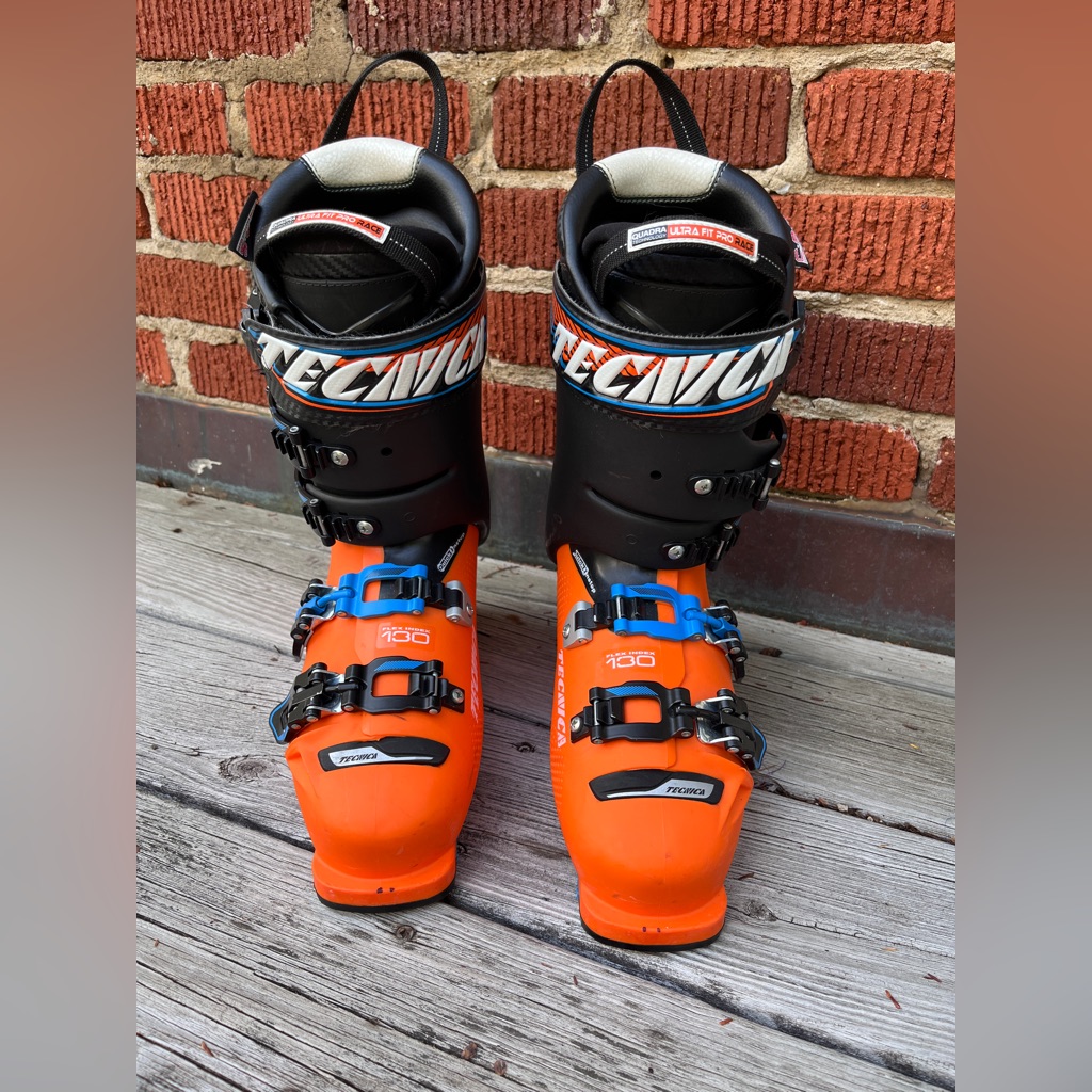 Tecnica Mach1 Lv 130 Flex Size 25.5 Ski Boot